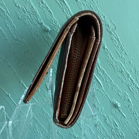 Louis Vuitton Monogram Brown Wallet - Picture 5 of 8